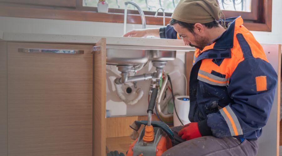 Expert burst pipe repair services in Milford, IL
